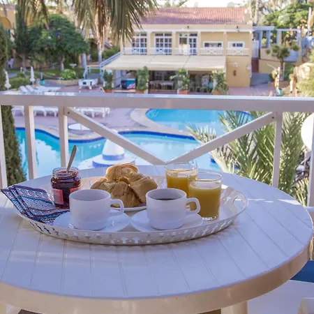 Tisalaya Park Apart-hotel